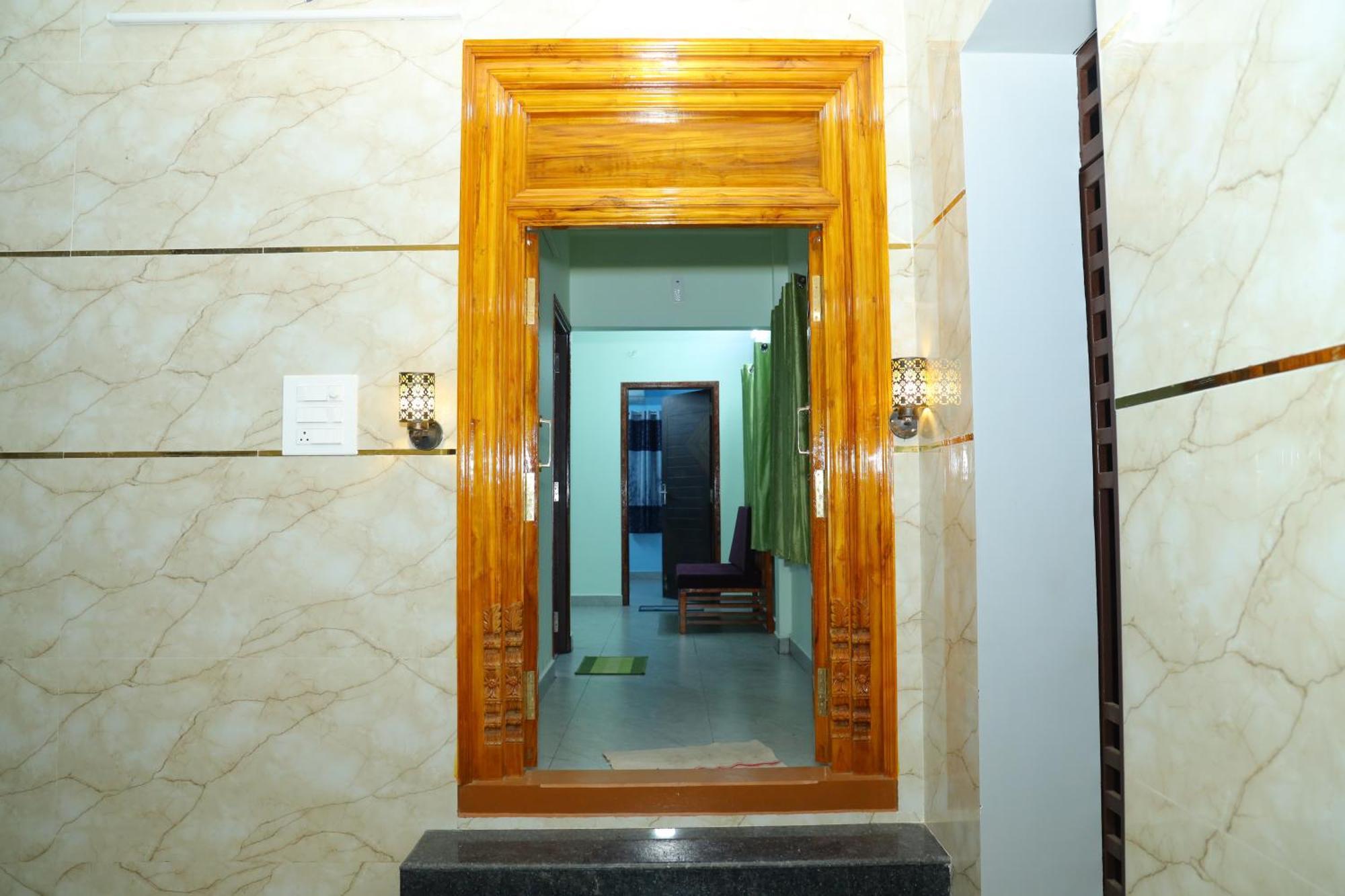 Sk Villa Homestay ปอนดิเชอรี ภายนอก รูปภาพ