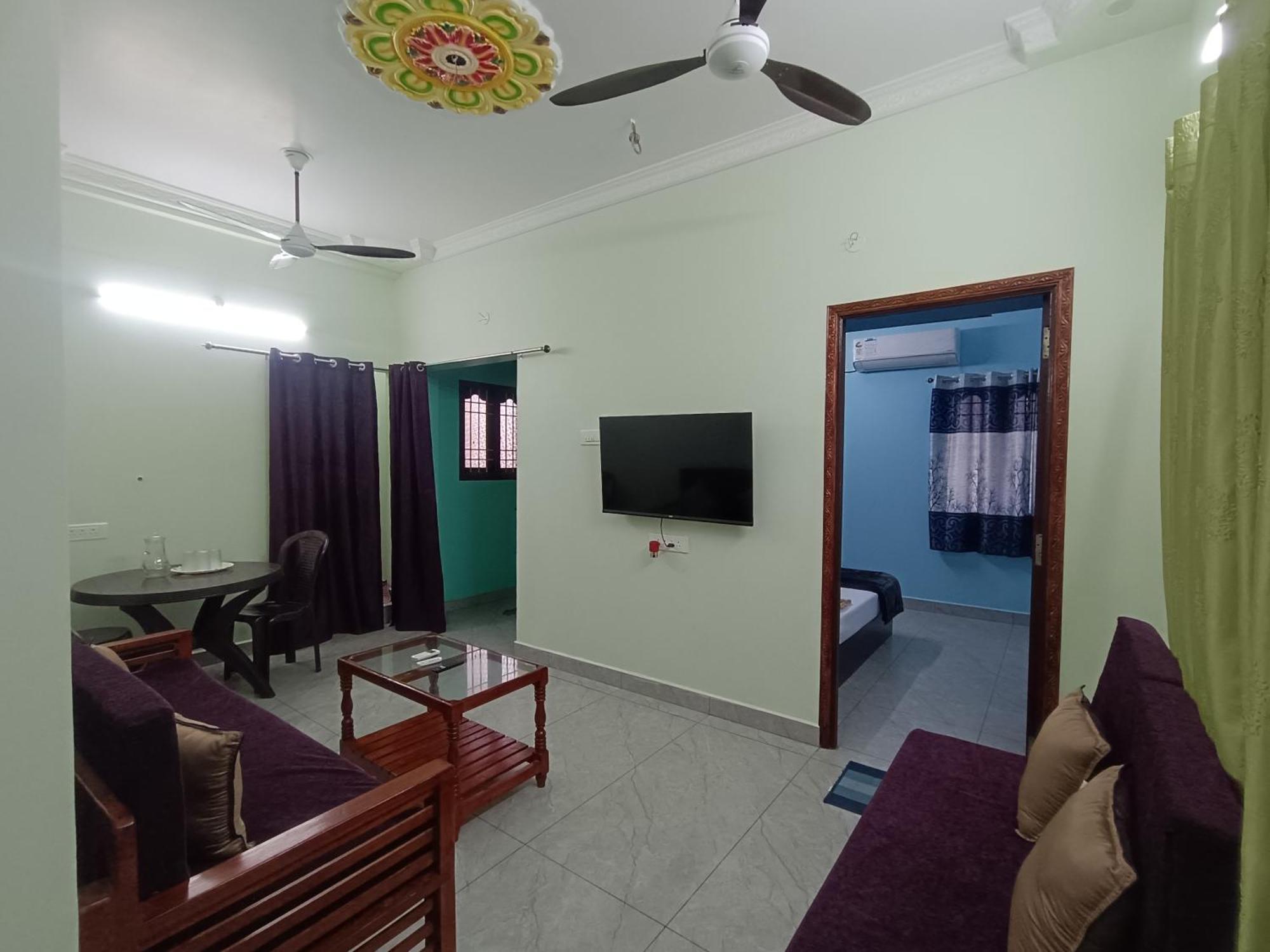 Sk Villa Homestay ปอนดิเชอรี ภายนอก รูปภาพ