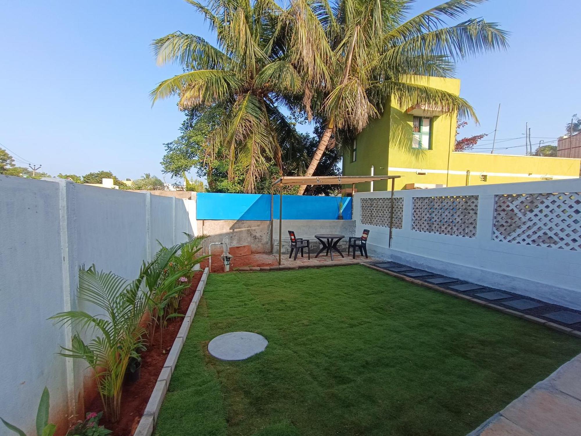 Sk Villa Homestay ปอนดิเชอรี ภายนอก รูปภาพ